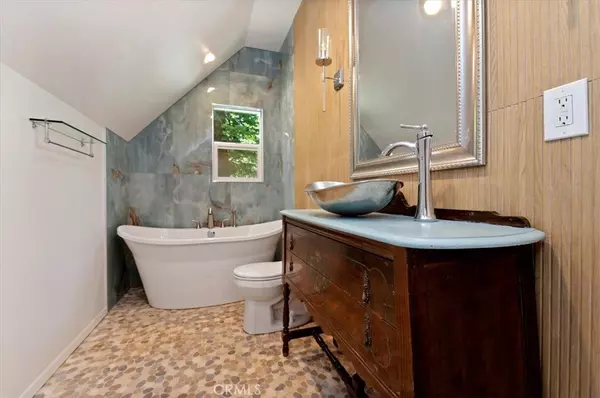 675 Pinnacle DR, Lake Arrowhead, CA 92352