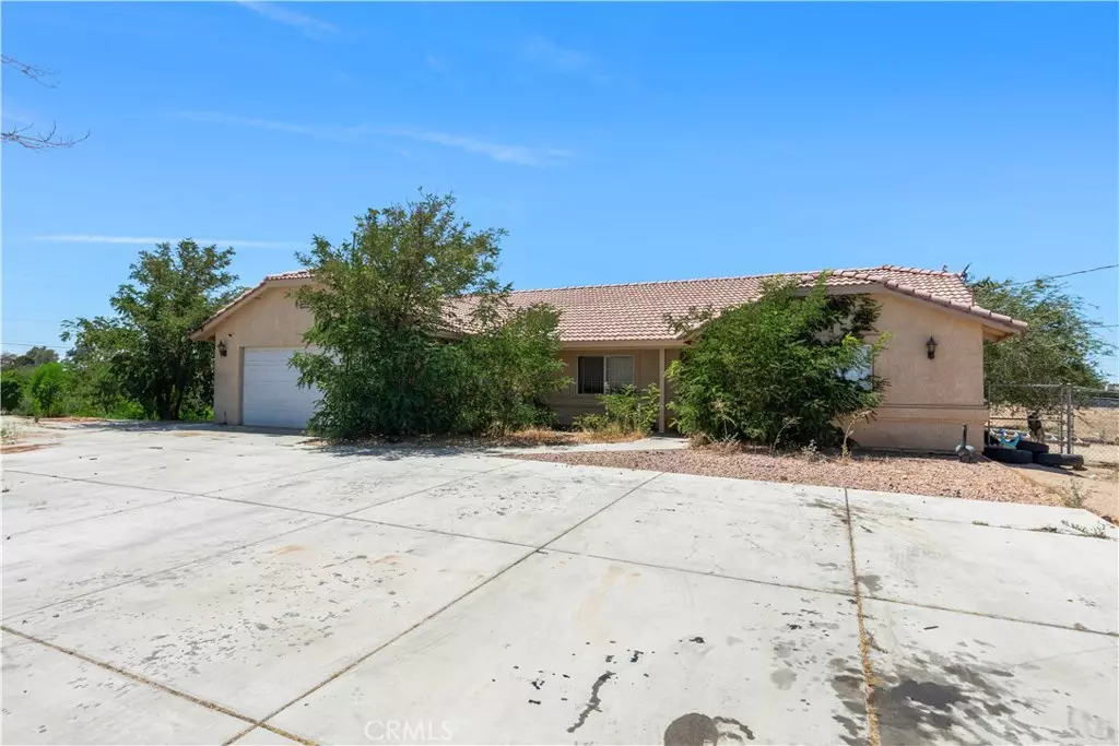 Hesperia, CA 92345,11878 Pinon Ave