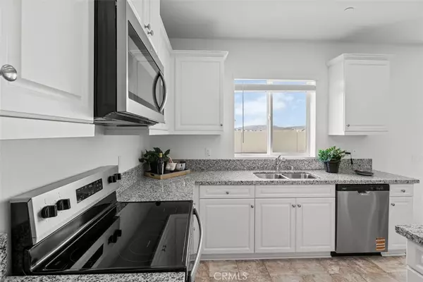 Lake Elsinore, CA 92530,913 Porta Marina LN