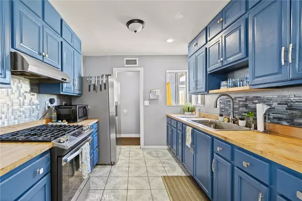 Riverside, CA 92501,371 Claire ST
