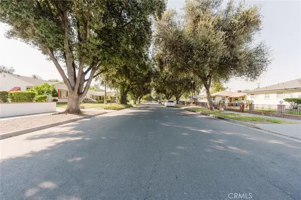 Riverside, CA 92504,3548 Roslyn ST