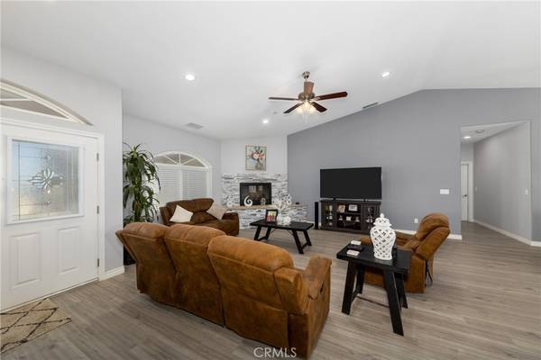 Apple Valley, CA 92307,14625 Olema RD