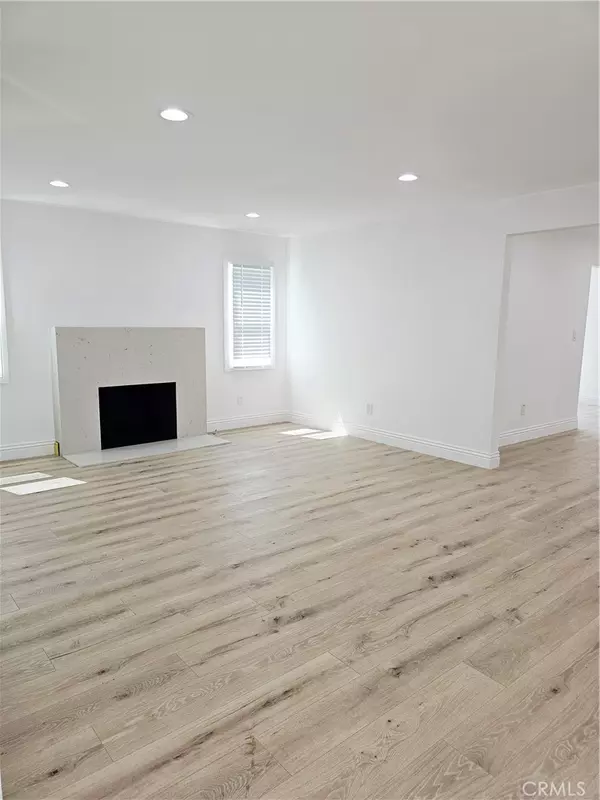 Whittier, CA 90602,13503 Valna DR