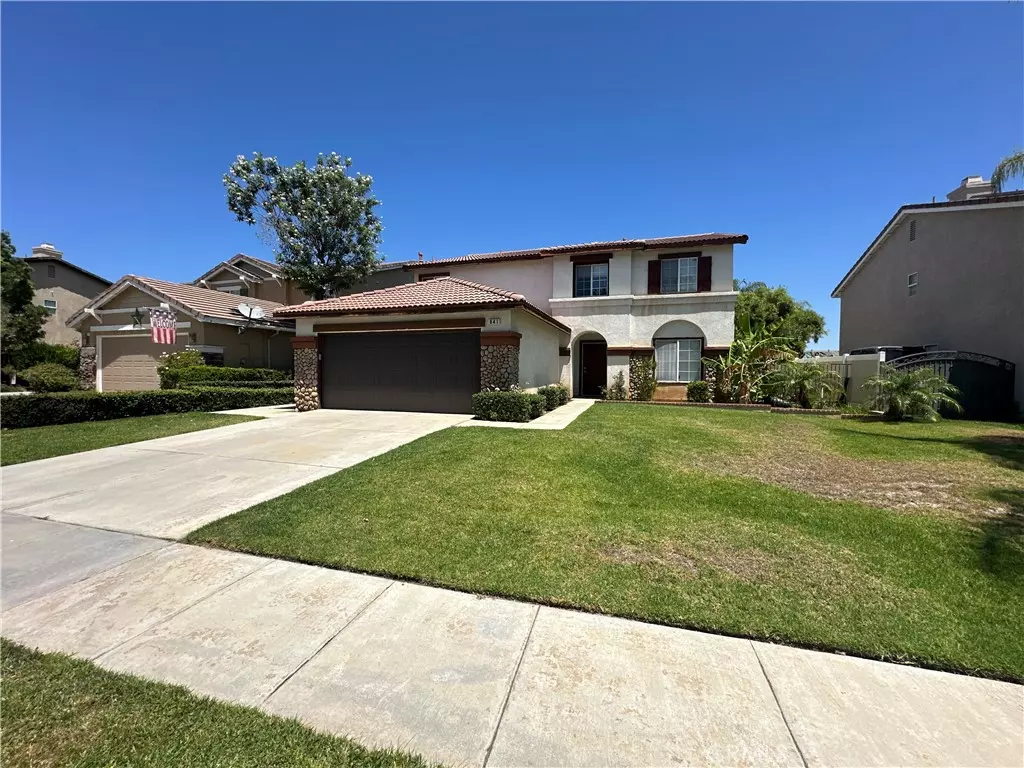 Corona, CA 92882,841 Moyano CIR
