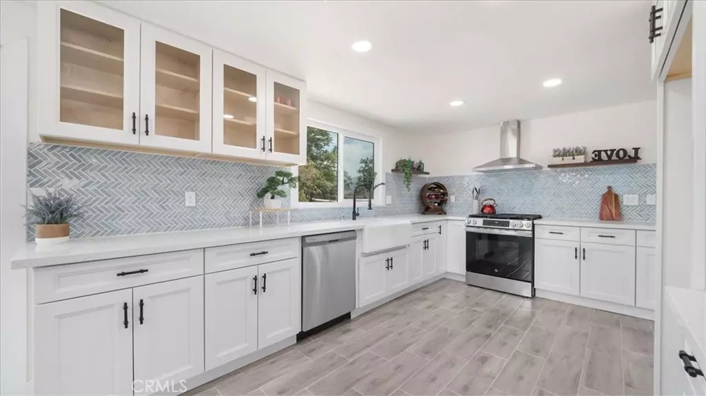 Banning, CA 92220,943 Wesley ST