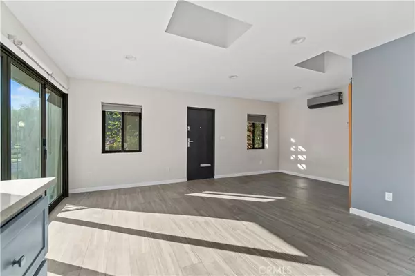 Los Angeles, CA 90032,4536 Maycrest ST