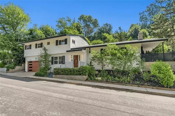 15440 Hamner DR, Los Angeles, CA 90077