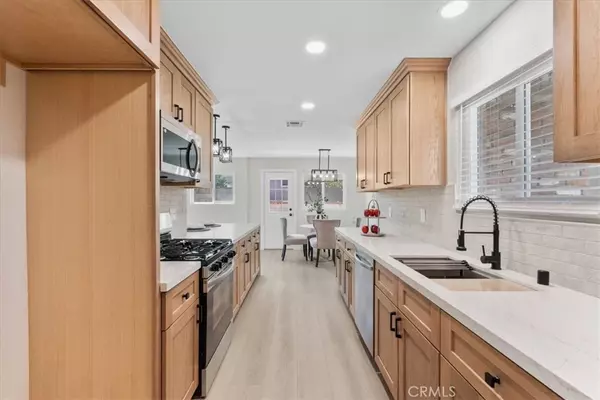 Riverside, CA 92504,3975 Madrona RD