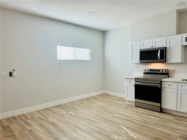 Riverside, CA 92503,3988 Stotts ST #B
