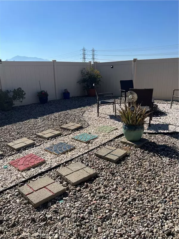 Beaumont, CA 92223,1611 Trailview DR
