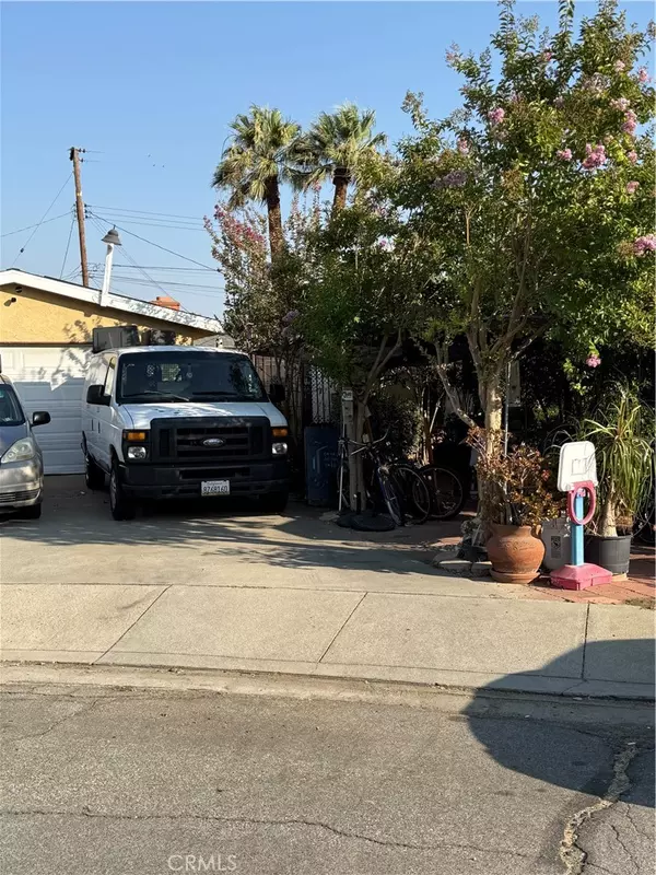 2271 W 7th ST, San Bernardino, CA 92410
