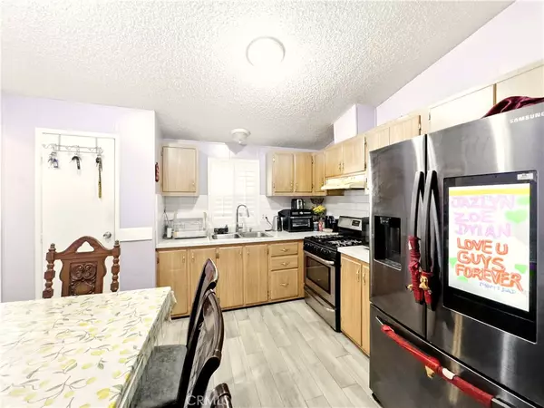 Highland, CA 92346,2727 Pacific ST #77