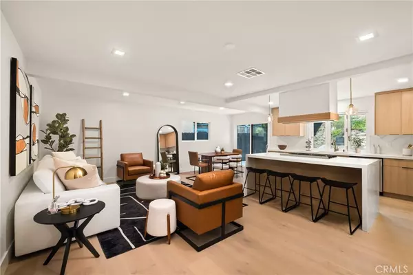 San Diego, CA 92122,4282 Robbins ST