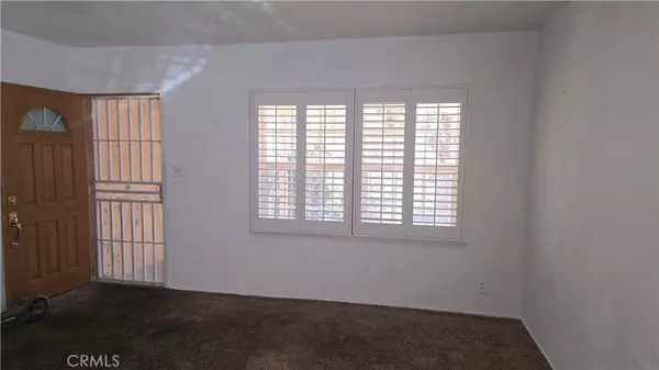 Los Angeles, CA 90047,2106 W 94th PL