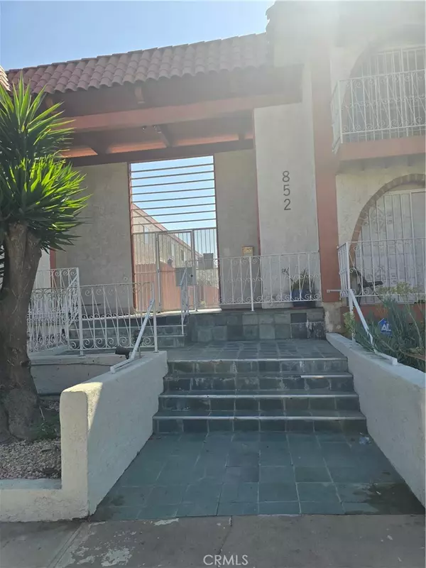 Inglewood, CA 90302,852 W Beach AVE #4