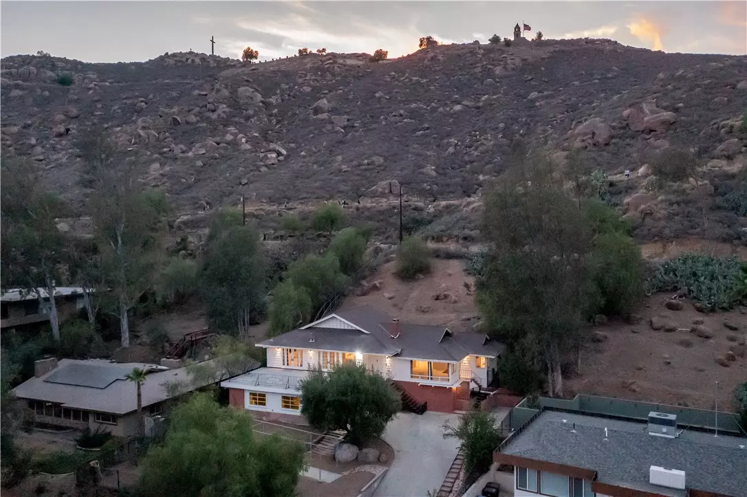 Riverside, CA 92501,4227 Miramonte