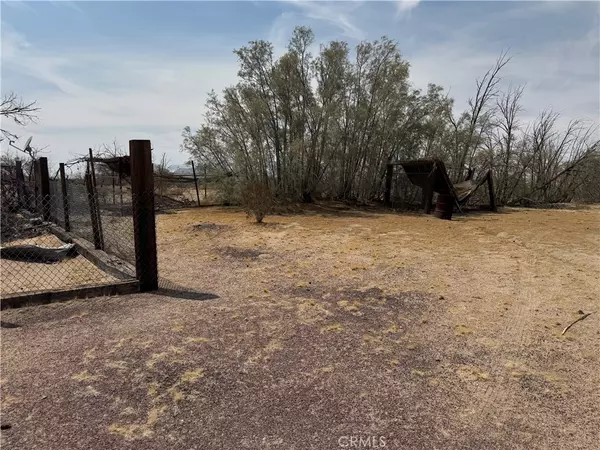 31626 Croyden St, Newberry Springs, CA 92365