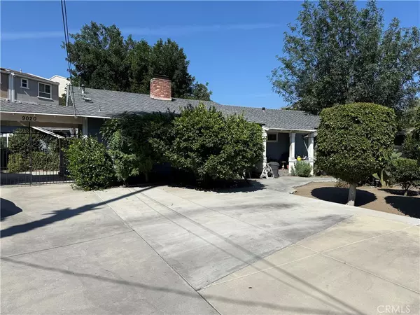 9020 Kester AVE, Panorama City, CA 91402
