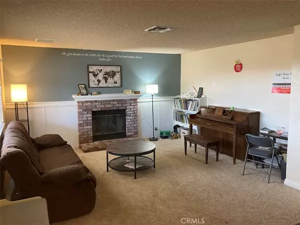 Rosamond, CA 93505,2113 Hillcrest Ave