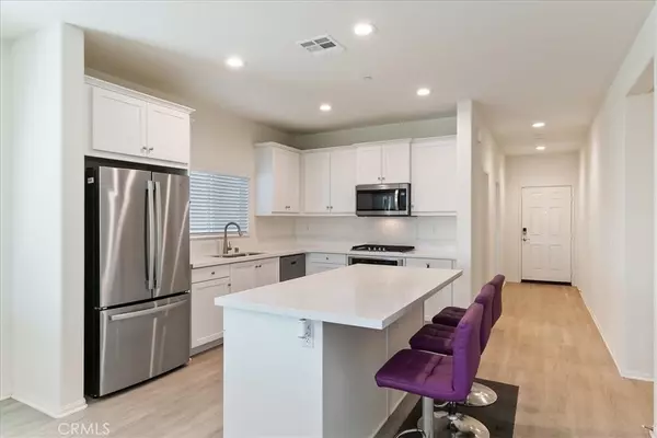 Beaumont, CA 92223,35246 Price ST