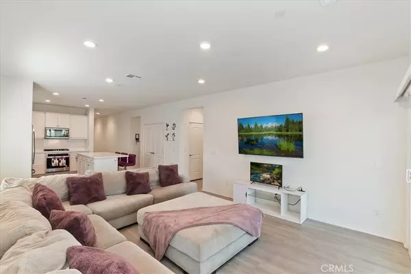 Beaumont, CA 92223,35246 Price ST