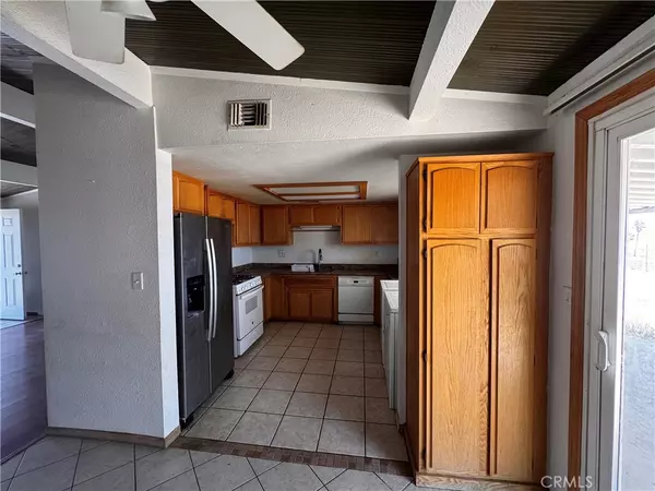 Barstow, CA 92311,561 Frances DR