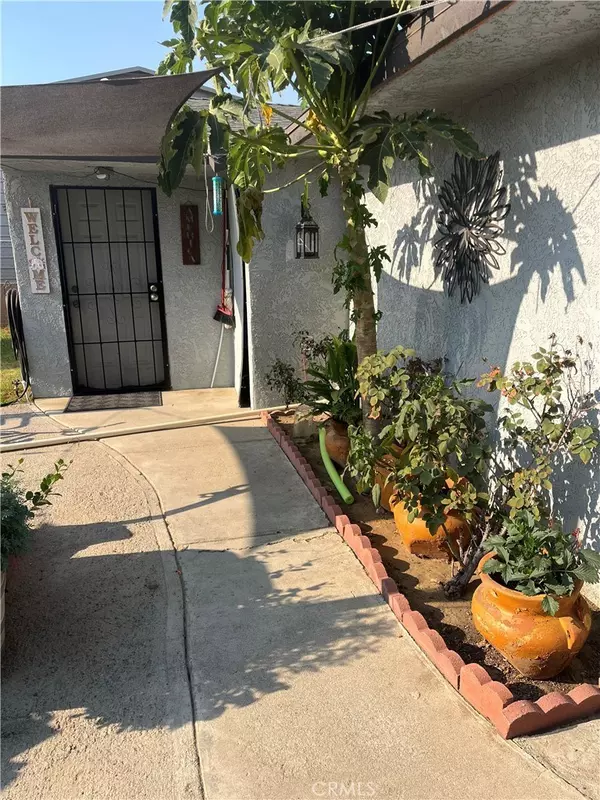 Jurupa Valley, CA 91752,10457 50th ST