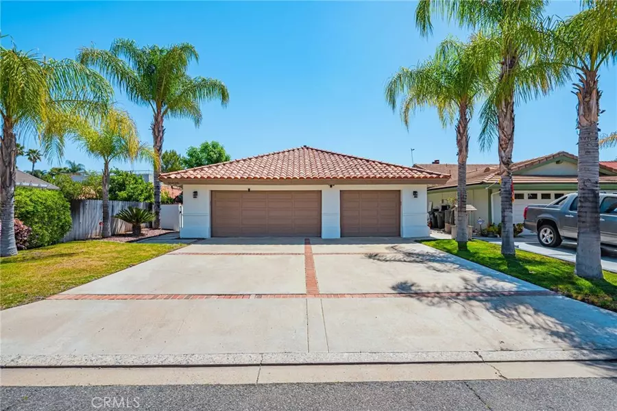 30539 Sea Horse CIR, Canyon Lake, CA 92587