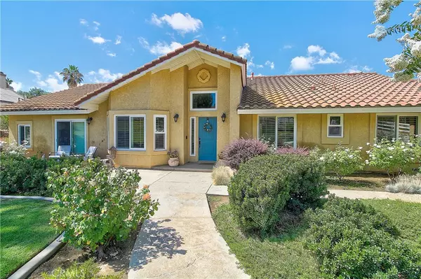 Riverside, CA 92504,18687 Chickory DR