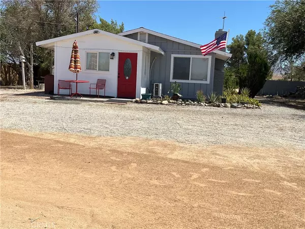 11033 Chipmunk RD, Apple Valley, CA 92308