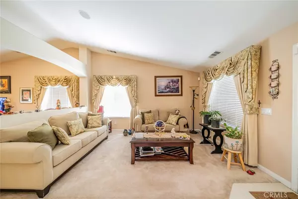 Victorville, CA 92395,15982 Holly Brook LN