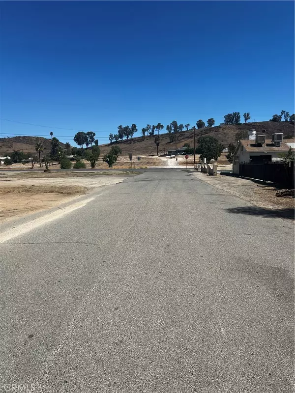 Lake Elsinore, CA 92530,0 Kansas ST