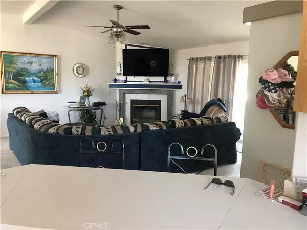 Banning, CA 92220,42850 Hill Top DR