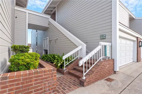 Newport Beach, CA 92660,990 Bayside Cove #609