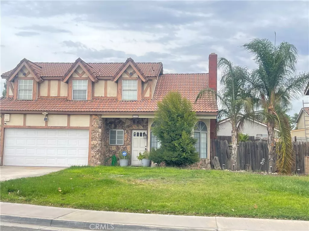 Fontana, CA 92337,11557 Oakwood
