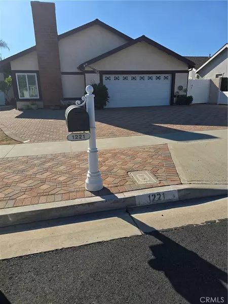 1221 N Foxton, Anaheim Hills, CA 92807