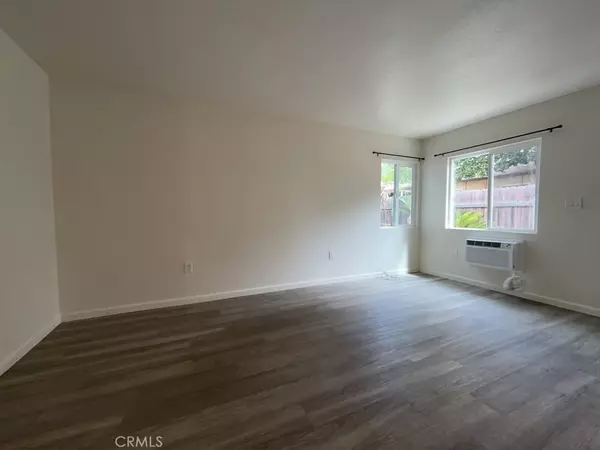 Riverside, CA 92503,3928 3928 Everest