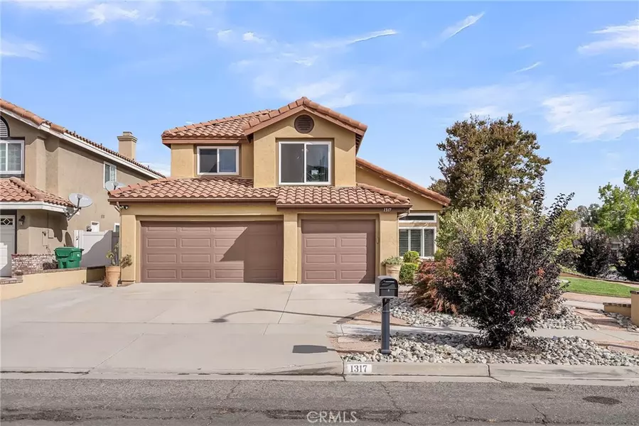 1317 Sonora DR, Corona, CA 92882