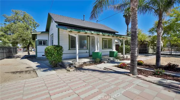 Hemet, CA 92543,424 W Latham