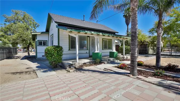 Hemet, CA 92543,424 W Latham