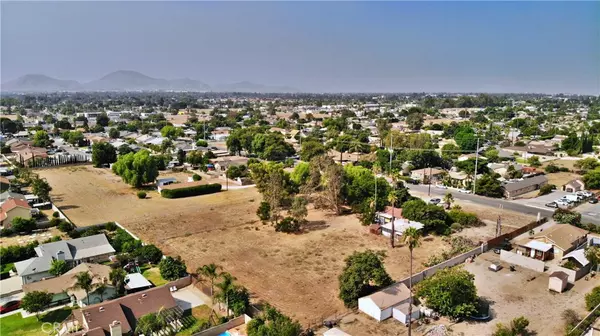 Fontana, CA 92336,7835 Laurel AVE