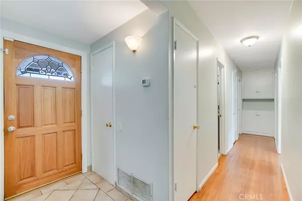 Fullerton, CA 92833,4260 W Flower