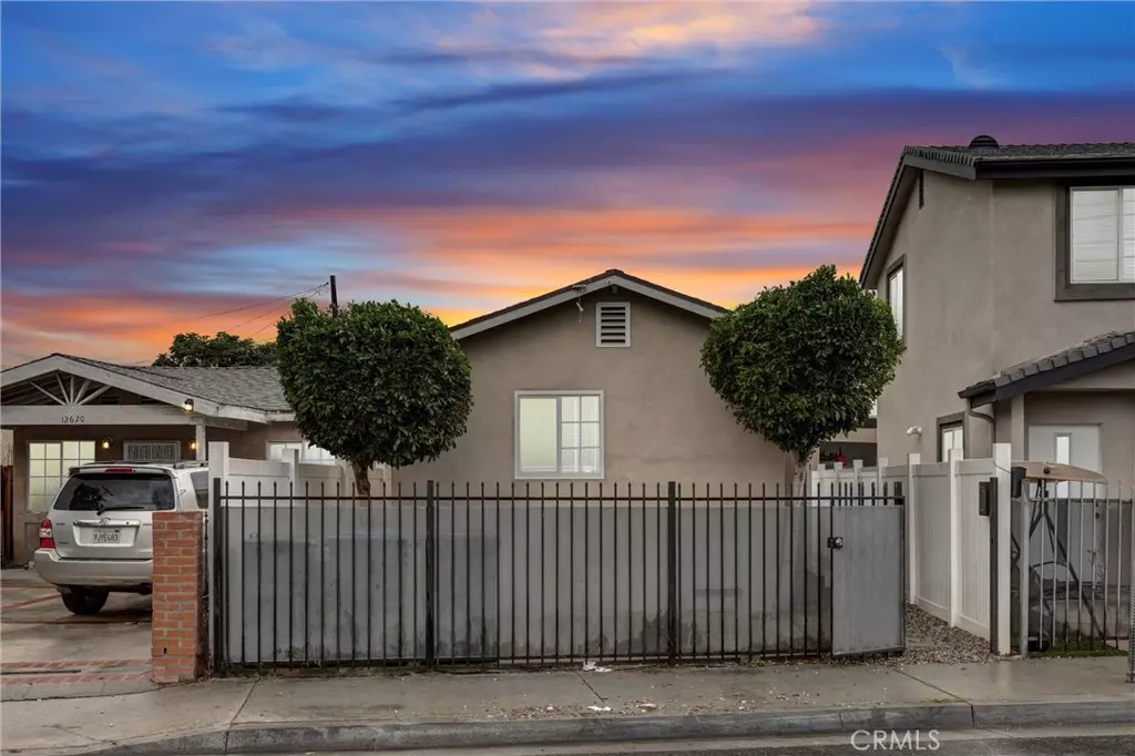 Compton, CA 90222,12624 S Mona