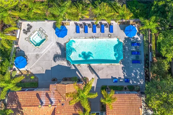 Corona, CA 92882,2500 San Gabriel #202