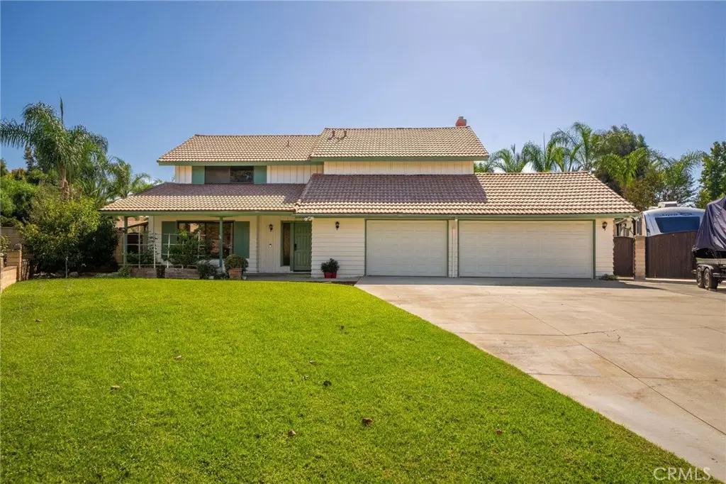 Riverside, CA 92506,2330 Peppertree LN