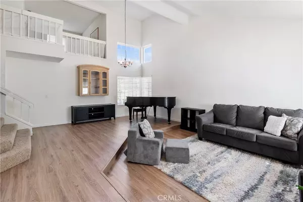 Corona, CA 92882,2564 Independence