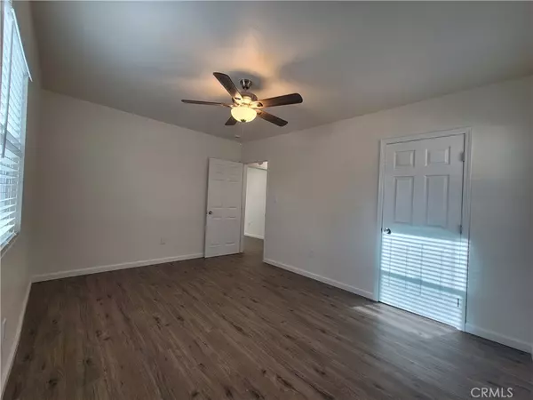 Fontana, CA 92335,8866 Emerald