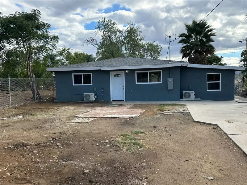 23935 Lake DR, Canyon Lake, CA 92587