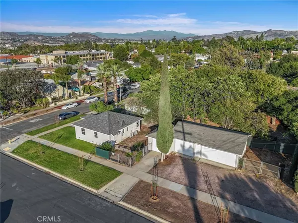 Corona, CA 92882,224 W Kendall