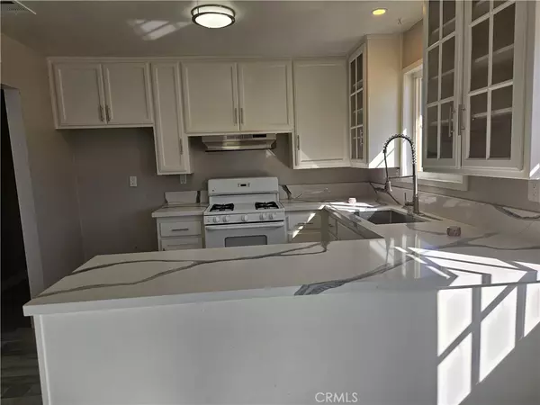 Apple Valley, CA 92308,22725 Anoka